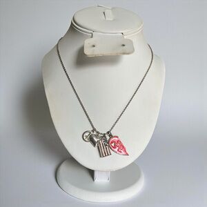 🍭5 for $20🍭 Avon Patriotic American Flag Charm Necklace CC